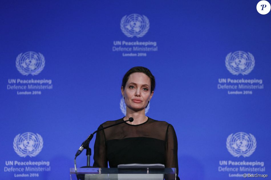 Angelina Jolie, envoyée spéciale de l'ONU, s'exprime à la Lancaster