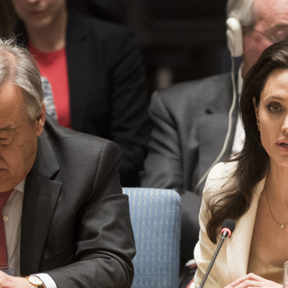 Angelina Jolie parle des réfugiés syriens lors d'une conférence à l'ONU, le 24 avril 2015. 