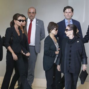 Isabel Preysler, Ana Boyer et Beatriz Arrastia Reinares - Obsèques de l'ancien ministre de l'économie espagnol Miguel Boyer, le mari d'Isabel Preysler, à Madrid. Le 29 septembre 2014