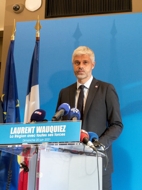 Laurent Wauquiez, en tête des élections régionales en Auvergne Rhône Alpes, prononce un discours après le premier tour à Lyon le 20 juin 2021. © Sandrine Thesillat / Panoramic / Bestimage