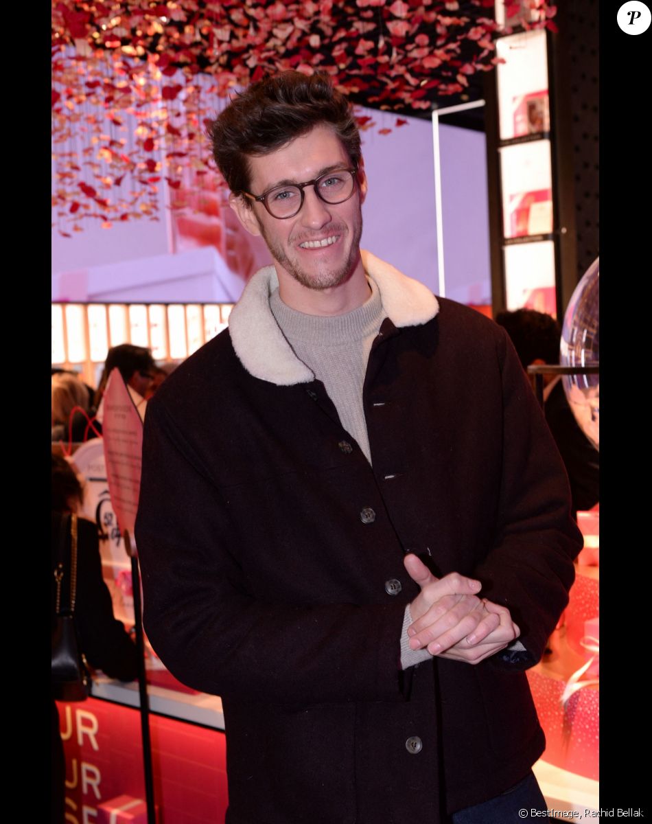 Exclusif - Jean-Baptiste Maunier - Inauguration de la boutique Lancôme 52 Champs-Elysées à Paris le 4 décembre 2019. © Rachid Bellak/Bestimage