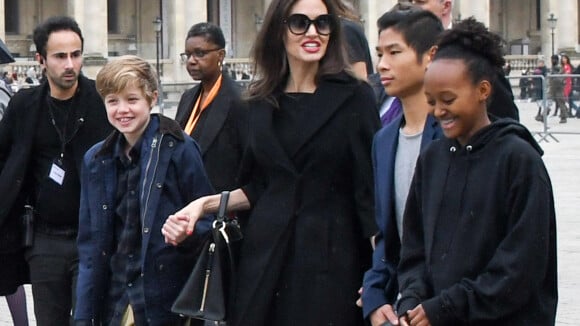 Angelina Jolie fière : deux de ses enfants parlent français ! Elle confie lesquels