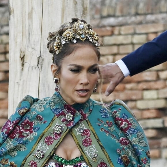 Jennifer Lopez va assister au défilé "Alta Moda" de la maison Dolce & Gabbana à Venise en Italie le 29 aout 2021.