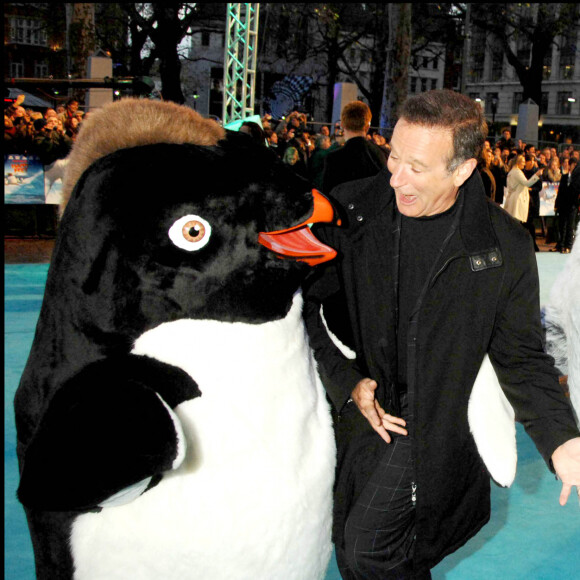 Robin Williams à la première du film "Happy Feet" à Londres en 2006.