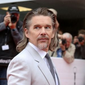 Ethan Hawke à son arrivée à la première du film "First Reformed" au 55ème Festival International du Film de Karlovy Vary. Le 27 août 2021 © Future-Image / Zuma Press / Bestimage