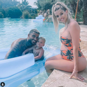 Jessica Thivenin et les hommes de sa vie : son mari Thibault Garcia et son fils Maylone.