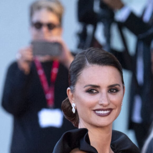 Penélope Cruz assiste à la cérémonie d'ouverture du 78ème festival international du film de Venise (la Mostra de Venise) et à la projection du film "Madres Paralelas". Venise, 1er septembre 2021.