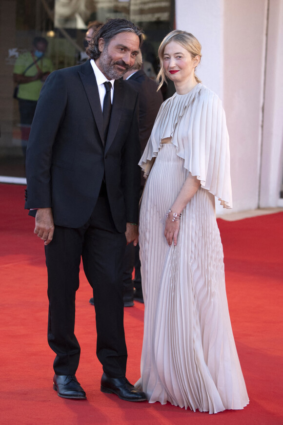 Saverio Costanzo et Alba Rohrwacher assistent à la cérémonie d'ouverture du 78ème festival international du film de Venise (la Mostra de Venise) et à la projection du film "Madres Paralelas". Venise, 1er septembre 2021.