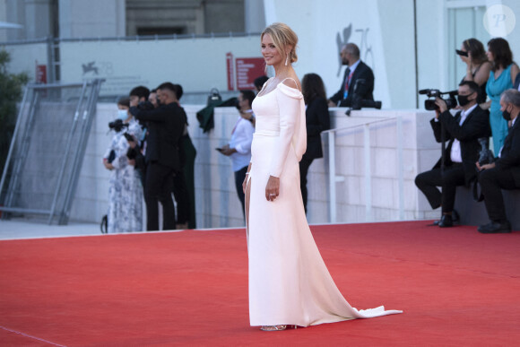 Virginie Efira assiste à la cérémonie d'ouverture du 78ème festival international du film de Venise (la Mostra de Venise) et à la projection du film "Madres Paralelas". Venise, 1er septembre 2021.