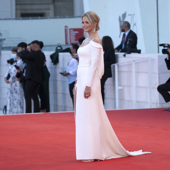Virginie Efira assiste à la cérémonie d'ouverture du 78ème festival international du film de Venise (la Mostra de Venise) et à la projection du film "Madres Paralelas". Venise, 1er septembre 2021.