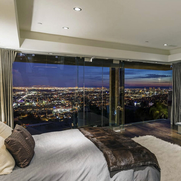 Exclusif - Cyril Hanouna vend la maison qu'il avait achetée à Hollywood Hills.