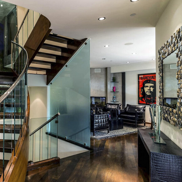 Exclusif - Cyril Hanouna vend la maison qu'il avait achetée à Hollywood Hills.