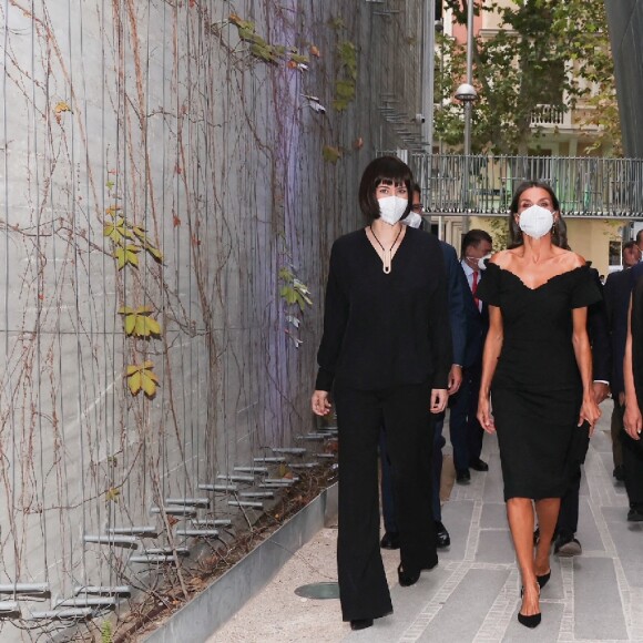 La reine Letizia d'Espagne arrive à la cérémonie des Retina Eco Awards, à la fondation Giner de los Rios. Madrid, le 6 septembre 2021.