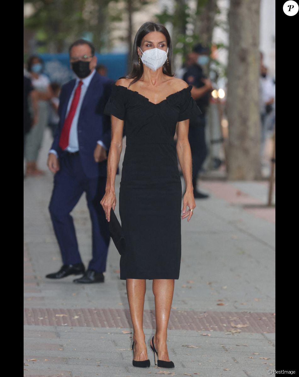 La reine Letizia d'Espagne arrive à la cérémonie des Retina Eco Awards, à la fondation Giner de los Rios. Madrid, le 6 septembre 2021.