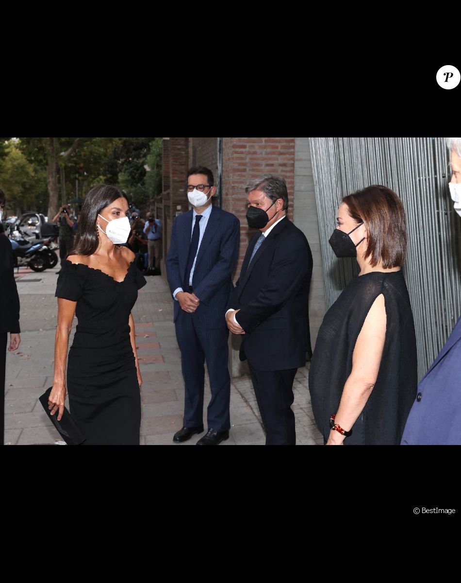 La reine Letizia d'Espagne arrive à la cérémonie des Retina Eco Awards, à la fondation Giner de los Rios. Madrid, le 6 septembre 2021.