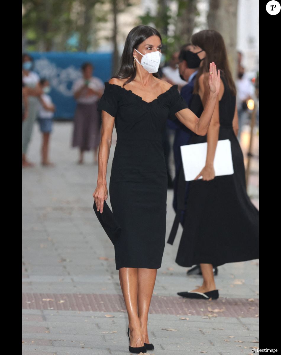 La reine Letizia d'Espagne arrive à la cérémonie des Retina Eco Awards, à la fondation Giner de los Rios. Madrid, le 6 septembre 2021.
