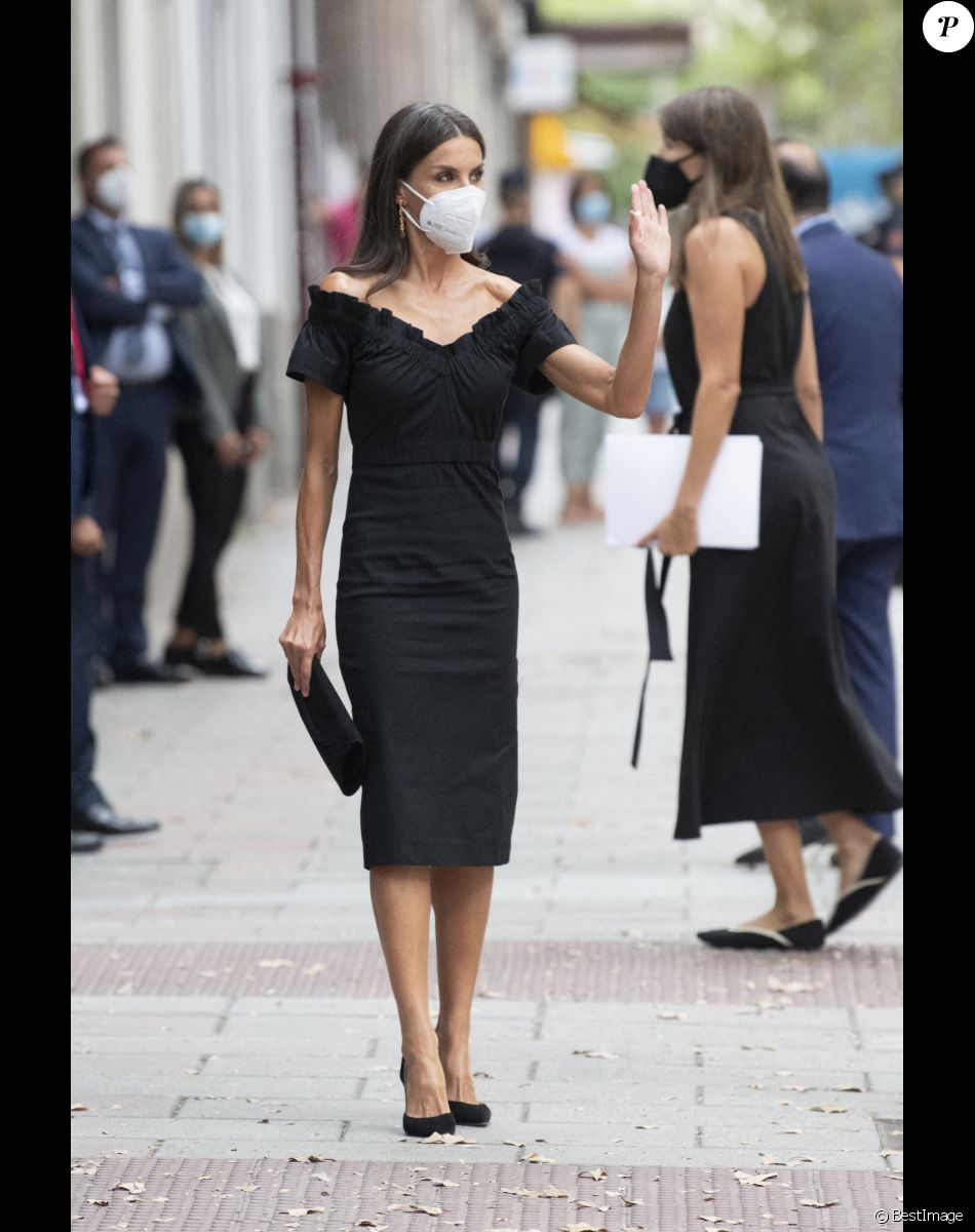 La reine Letizia d'Espagne arrive à la cérémonie des Retina Eco Awards, à la fondation Giner de los Rios. Madrid, le 6 septembre 2021.