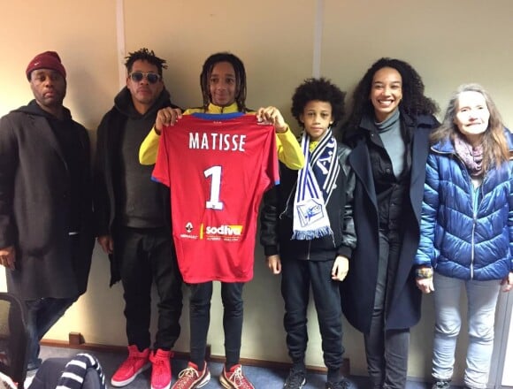JoeyStarr et son ex-compagne Leïla Dixmier assistent à la signature de leur fils Matisse Morville à l'AJ Auxerre. Février 2019.