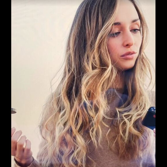 Estelle Lefébure a souhaité un joyeux anniversaire à sa fille Emma Smet (24 ans). Story Instagram du 13 septembre 2021.