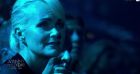 Laeticia Hallyday, émue par le concert en hommage à Johnny Hallyday à l'Accor Arena, diffusé en direct sur France 2.