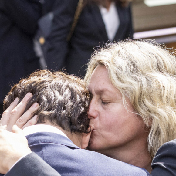 Giacomo Belmondo, Luana Belmondo et Victor Belmondo - Obsèques de Jean-Paul Belmondo en l'église Saint-Germain-des-Prés, à Paris le 10 septembre 2021. © Cyril Moreau / Bestimage