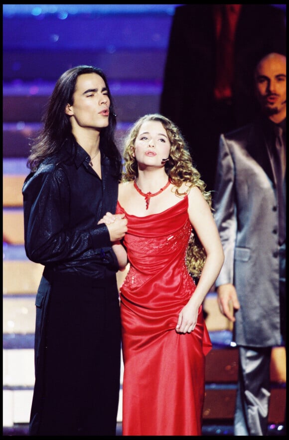Archives - Damien Sargue et Cécilia Cara au Grimaldi Forum à Monaco lors de l'élection de Miss France. Le 10 décembre 2000.