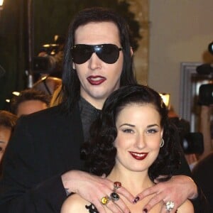 Dita Von Teese et Marilyn Manson - Première du film "From Hell".