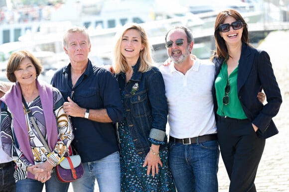 Macha Meril, Franck Dubosc, Julie gayet, Bruno Solo, Helena Noguera - Photocall lors du Festival de la Fiction de La Rochelle. Le 16 septembre 2021
