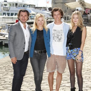 Michael Youn, Sylvie Testud, Axel Naroditzky, Romane Jolly de Fugueuse - Photocall lors du Festival de la Fiction de La Rochelle. © Christophe Aubert via Bestimage