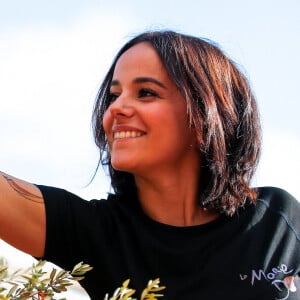 Alizée a participé à la dernière journée de l'association "La Marie Do" à Ajaccio en tant que marraine. © Photos Olivier Huitel / Crystal / Bestimage