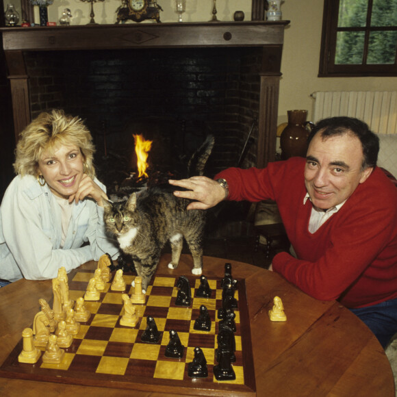 Evelyne Dhéliat et son mari Philippe en 1985.