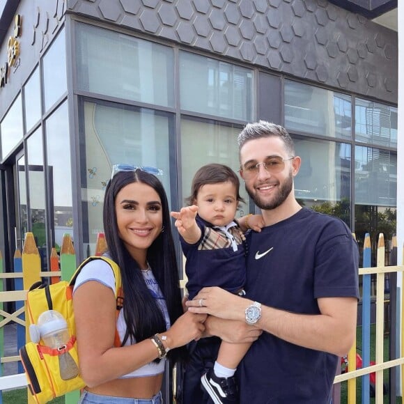 Camélia Benattia avec son mari Tarek et leur fils Liaam