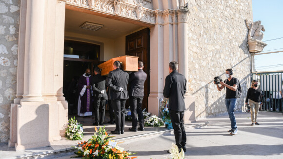 Obsèques de René Malleville : bel hommage des joueurs de l'OM, son cercueil salué par le public