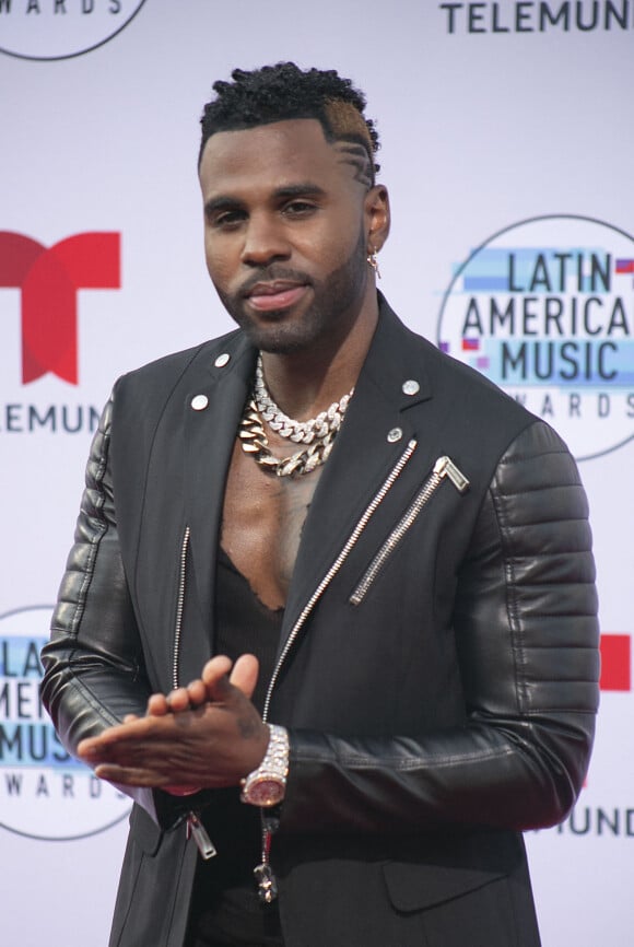 Jason Derulo - Cérémonie des Latin American Music Awards au Dolby Theater à Hollywood, Los Angeles, le 17 octobre 2019. © Prensa Internacional via ZUMA Wire/Bestimage