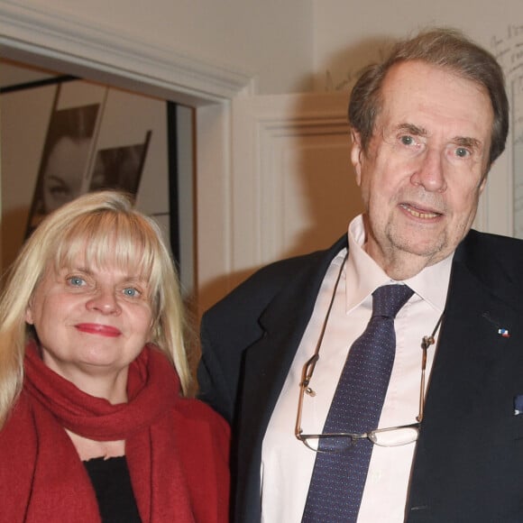 Isabelle Nanty et François Florent - Le Studio Harcourt célèbre la sortie de l'ouvrage "Au Cours Florent" avec la participation exceptionnelle de François Florent (fondateur du Cours Florent) à Paris le 20 novembre 2018. © Coadic Guirec/Bestimage