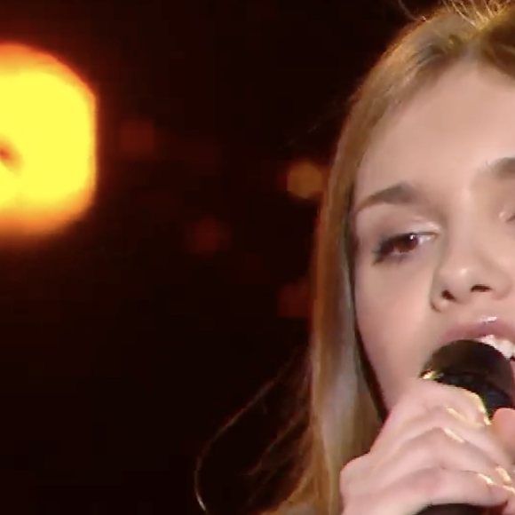 Cassidy (équipe de Patrick Fiori) face à Manon (équipe de Florent Pagny) lors des cross-battles de "The Voice All Stars" - TF1