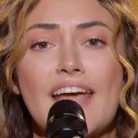 Ogee (équipe de Jenifer) face à Victoria (équipe de Mika) lors des cross-battles de "The Voice All Stars" - TF1