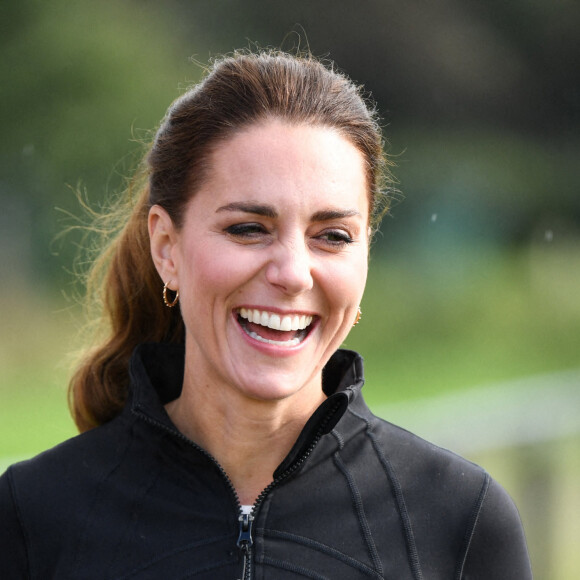 Catherine (Kate) Middleton, duchesse de Cambridge, visite le clud de Rugby, City of Derry R.F.C. à Londonderry, Royaume Uni, le 29 septembre 2021.