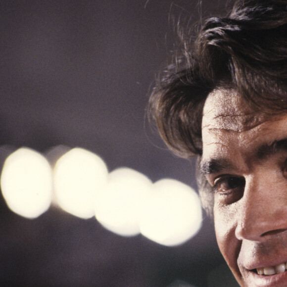 Archives - En France, à Paris, Bernard Tapie posant le 25 mars 1986.