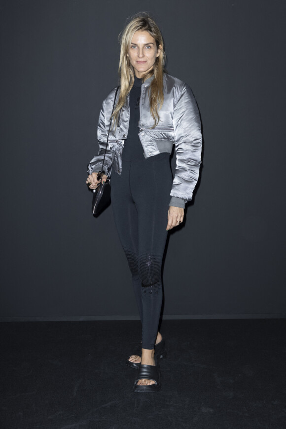 Gaia Repossi assiste au défilé Givenchy collection prêt-à-porter printemps-été 2022 à la Paris La Défense Arena. Nanterre, le 3 octobre 2021. © Olivier Borde/Bestimage
