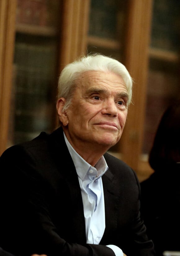 Bernard Tapie intervient lors de la promotion 2020 de la conférence des avocats du barreau de Paris, 11ème séance du premier tour, à la bibliothèque de l'ordre à Paris. Le 7 septembre 2020. © Dominique Jacovides / Bestimage