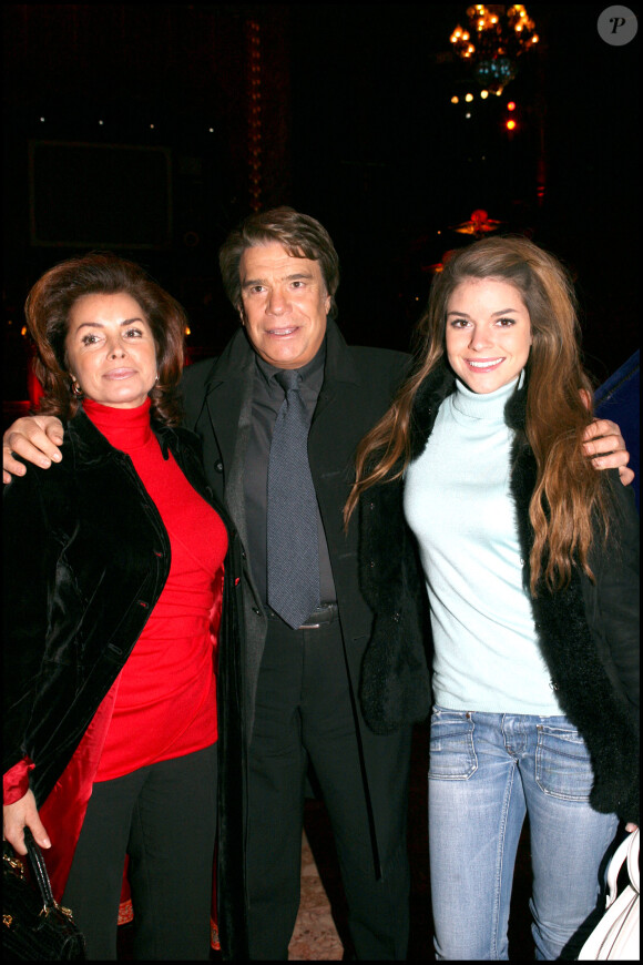 Bernard Tapie, Domnique Tapie et Sophie Tapie au cirque d'hiver Bouglione à Paris.