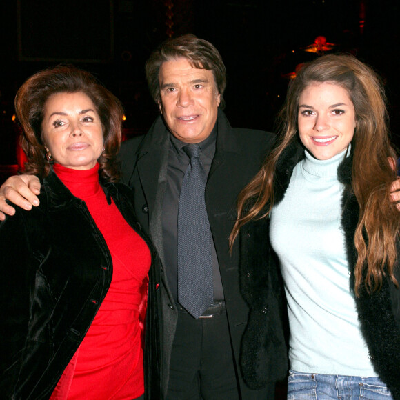 Bernard Tapie, Domnique Tapie et Sophie Tapie au cirque d'hiver Bouglione à Paris.