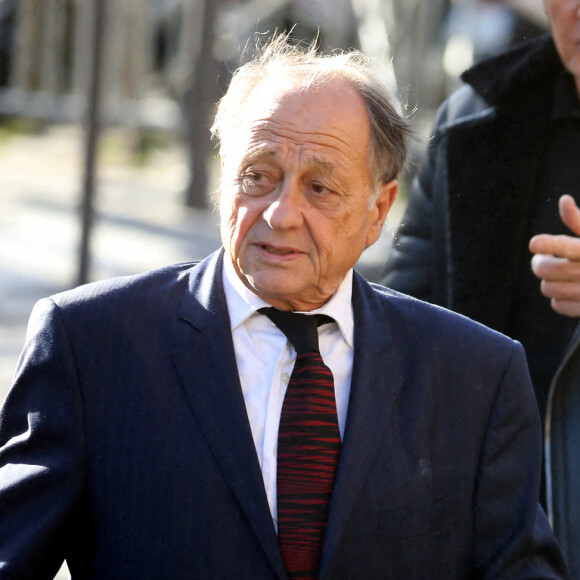 Chantal Ladesou et son mari Michel Ansault - Arrivées à la messe funéraire en hommage à Bernard Tapie en l'église Saint-Germain-des-Prés à Paris. Le 6 octobre 2021 © Jacovides-Moreau / Bestimage