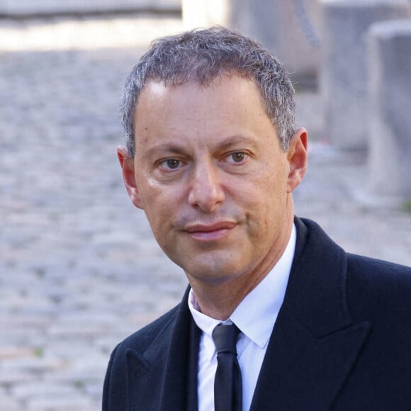 Marc-Olivier Fogiel - Arrivées à la messe funéraire en hommage à Bernard Tapie en l'église Saint-Germain-des-Prés à Paris. Le 6 octobre 2021 © Jacovides-Moreau / Bestimage