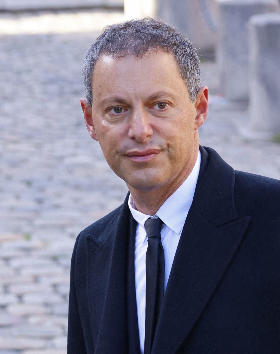 Marc-Olivier Fogiel - Arrivées à la messe funéraire en hommage à Bernard Tapie en l'église Saint-Germain-des-Prés à Paris. Le 6 octobre 2021 © Jacovides-Moreau / Bestimage