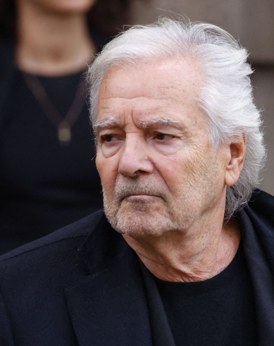 Pierre Arditi - Sorties de la messe funéraire en hommage à Bernard Tapie en l'église Saint-Germain-des-Prés à Paris. Le 6 octobre 2021 © Jacovides-Moreau / Bestimage