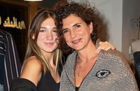 Michel Galabru : Sa fille Emmanuelle et sa petite-fille complices pour un bel évènèment parisien
