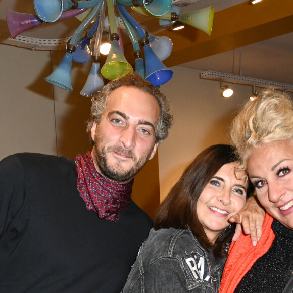 Exclusif - Émile Stavritch (Garçon), Nathalie Garçon et Marianne James - Vernissage de l'exposition de la collection "(Re) Born" de Nathalie Garçon et Emile Garçon dans la boutique de la Galerie Vivienne à Paris. © Coadic Guirec / Bestimage 