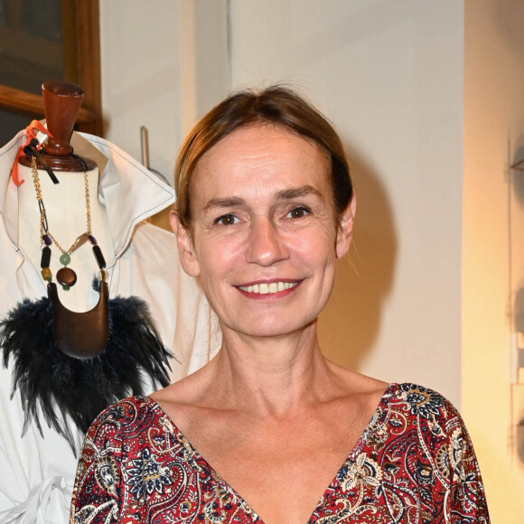 Exclusif - Sandrine Bonnaire - Vernissage de l'exposition de la collection "(Re) Born" de Nathalie Garçon et Emile Garçon dans la boutique de la Galerie Vivienne à Paris. © Coadic Guirec / Bestimage 